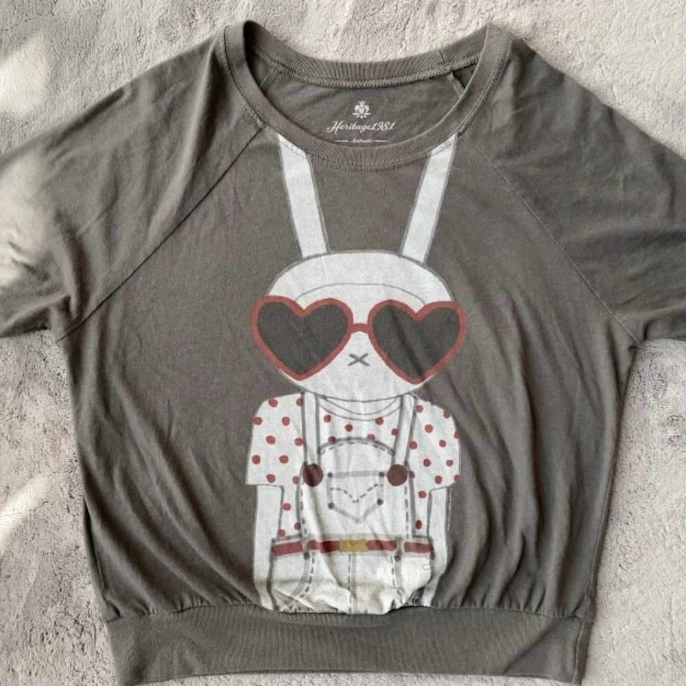 Graphic Tee Size M